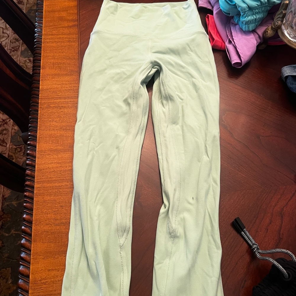 Lulu leggings, size 0, excellent condition